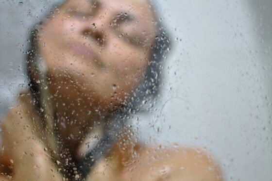 woman bath wet water glass 465577